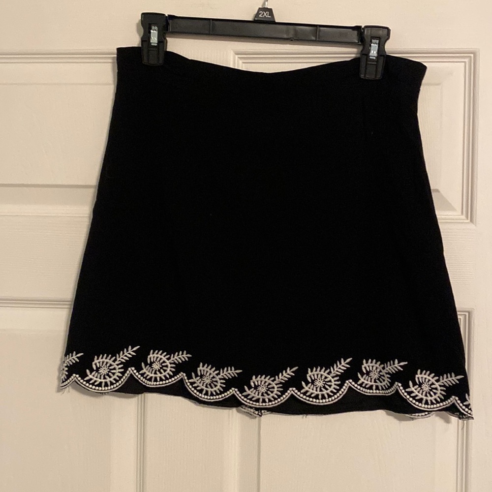 Mi Ami mini skirt with embroidery on bottom!!